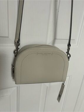 NWT MARC JACOBS Women Leather Crossbody Bag, Cream